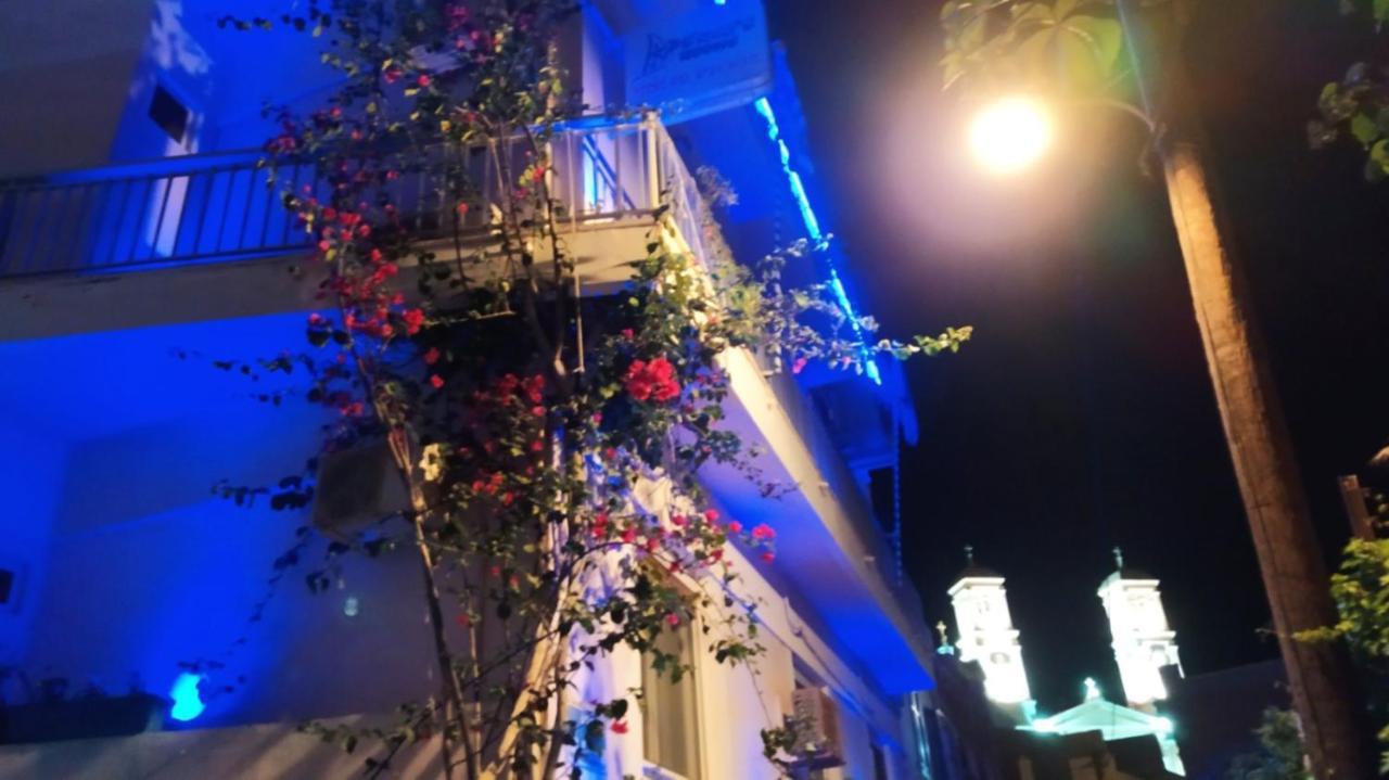 Apergis Rooms Ermoupoli Exterior photo