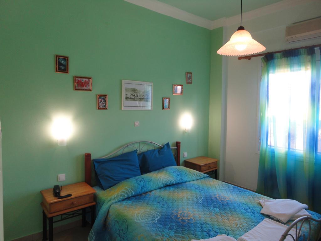 Apergis Rooms Ermoupoli Exterior photo