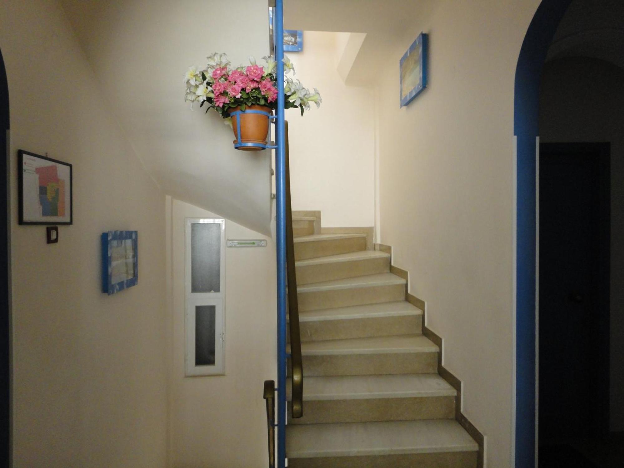 Apergis Rooms Ermoupoli Exterior photo