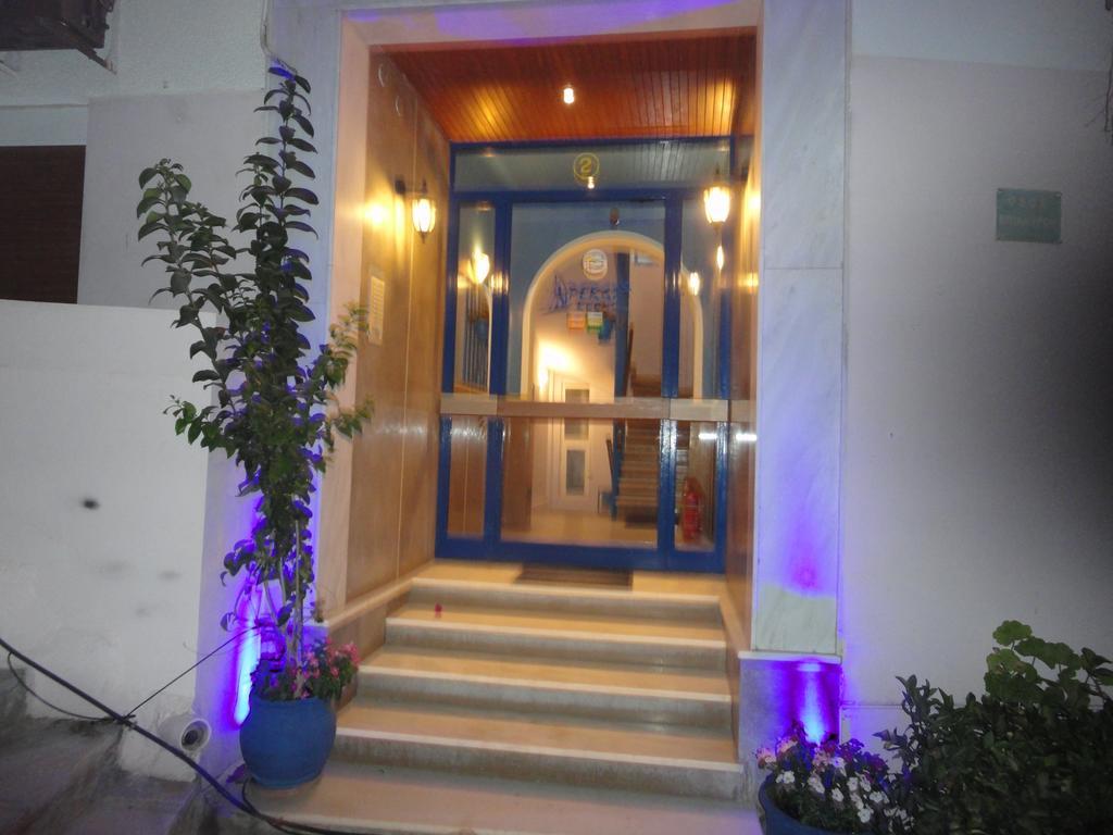 Apergis Rooms Ermoupoli Exterior photo